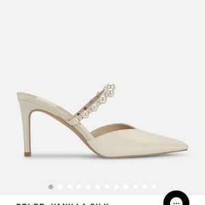 NEW Dolce Vita Kanika Heels - Vanilla Silk size 8